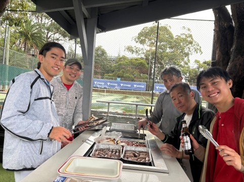 雨の中でのBBQ